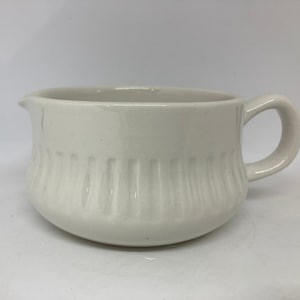 Gefle Kosmos White creamer, Berit Ternell 1966 Swedish design