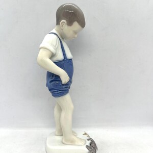 Bing and Grondahl, antique Danish Porcelain figurine, MINT condition Boy with Crab at his Foot, vintage Danish design image 2