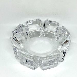 Orrefors Crystal bowl &quot; Corona&quot;, signed mint condition bowl designed by Lars Hellsten, vintage Swedish design