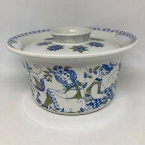 Figgjo Lotte bowl/pot with lid, vintage Figgjo Lotte ovenproof casserole with lid by Turi design, vintage Norwegian design