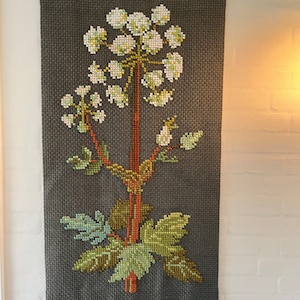Needlepoint Vintage Danish Clara Weaver Muster, Großer handgestickter Wandteppich / Wanddekoration, Vintage dänische Handarbeit