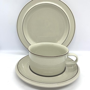 Arabia Fennica Teetassen-Trio-Set, Steinzeug-Serie, Design Richard Lindh/ Ulla Procopé, finnisches Vintage-Design