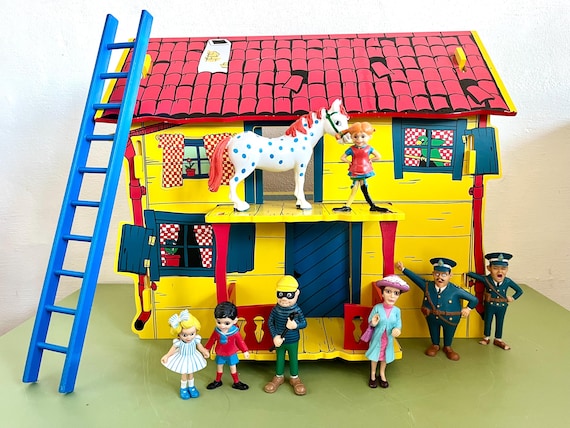 pippi .・ Pippi Longstocking Dollhouse, Including Original Figurines, 1980s