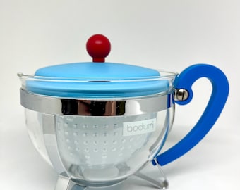 Bodum Teapot, Happy colored mint condition glass teapot with BPA free tea strainer, model Bodum CHAMBORD 1.0 L, vintage Danish design