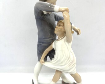 Bing & Grøndahl 2333 Girl With Cat and Dog Figurine | Vintage