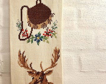 Needlepoint Bell pull with Hunters motifs, beautiful vintage handmade Bell pull, vintage Danish handcraft tradition