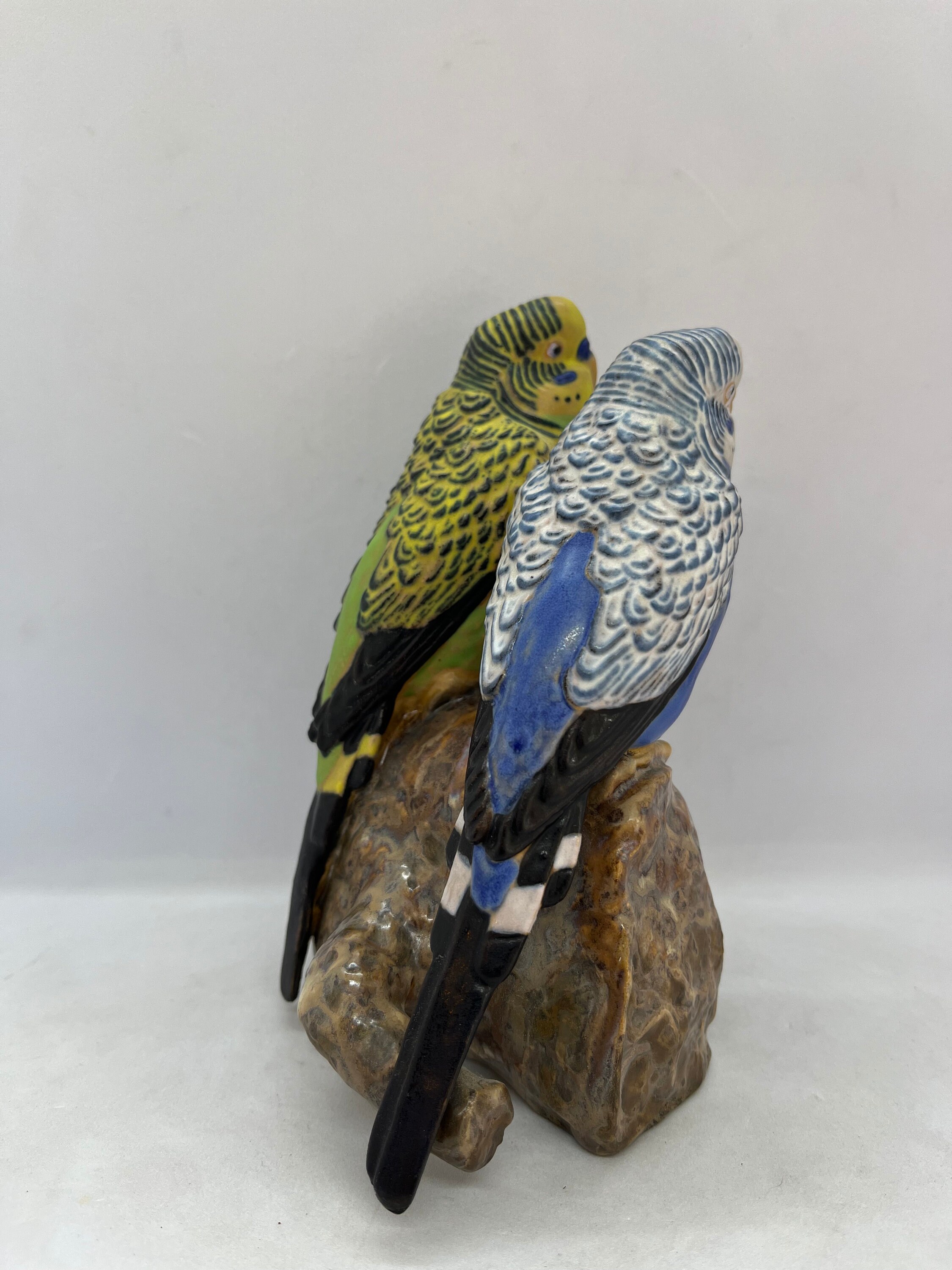 ロイヤル コペンハーゲンのセキセイインコの置物、新品、枝に止まった