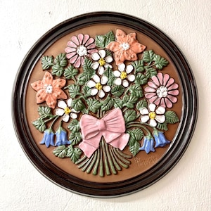 Swedish ceramic wall plate, Gabriel design ceramic wall plaque A 157, signed Ingegärd Burmeister vintage Swedish Ceramics