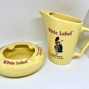 White Label Dewar&#39;s Whisky Jug and Ashtray, MINT condition 1980s Vintage set, Yellow porcelain with Red writing, British vintage collectible