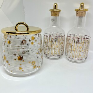 Holmegaard Christmas bottles and cookie jar, 1990 bottles and lidded jar, with &quot;Gold&quot; decor, designed by Michael Bang / Jette Frölich