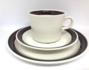 Arabia Raita, Finnish Flint teacup trio sets, Göran Bäck vintage Finnish design