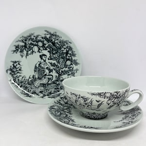 Bjorn Wiinblad teacup trio set, MINT sets from A Midsummer Night&#39;s Dream Act 1 Scene 1, Nymølle Denmark, vintage Danish design