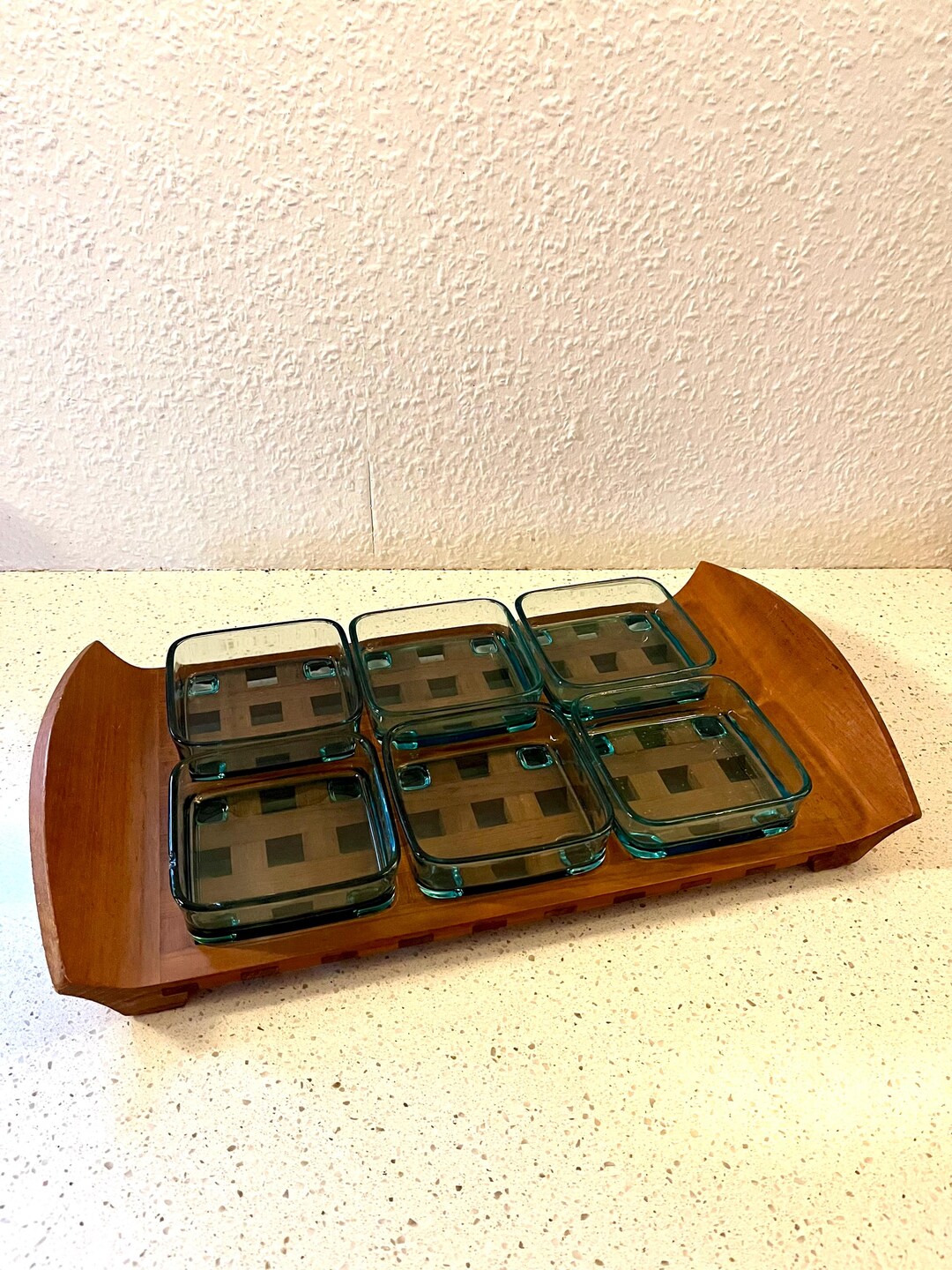 スウェーデンビンテージFLygsfors Coquiile GLASS TRAY Signed