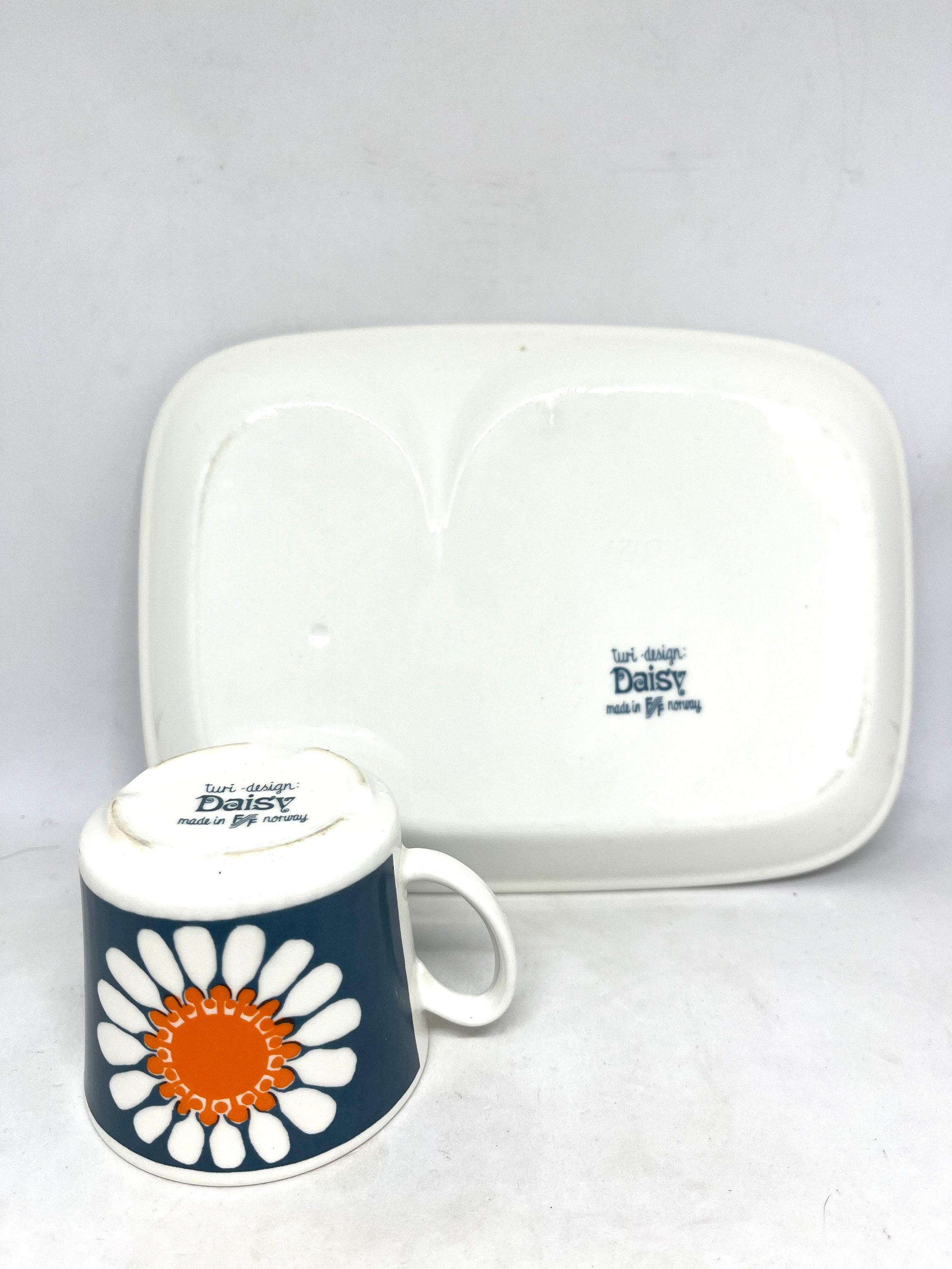 Figgjo Flint Daisy TV Sets/ Breakfast Sets, Mint Sets From Turi