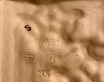 マリアンヌ・スタルクの陶板、新品同様の希少な大型陶器製壁掛け