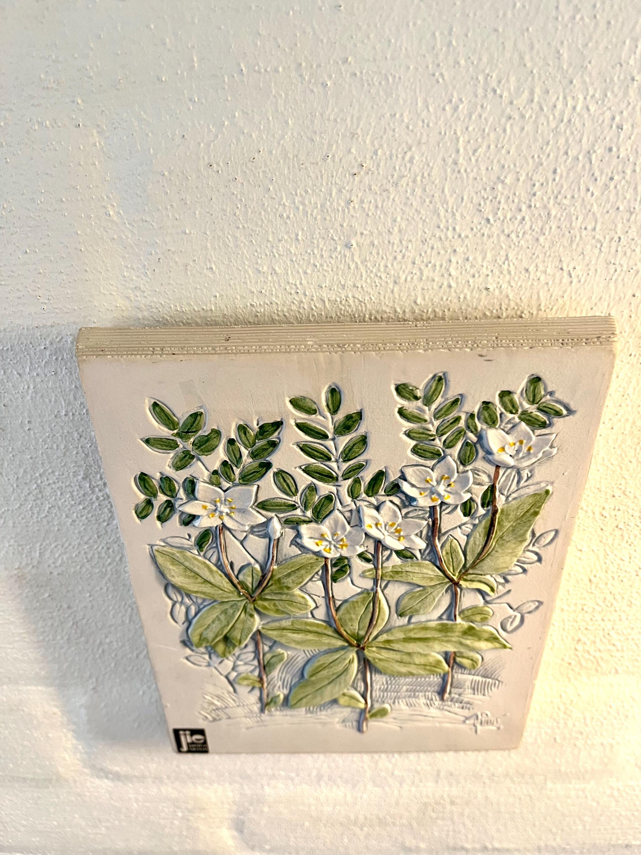 JIE Gantofta Sweden, 17,5 X 13,5 Cm Ceramic Plaque Chickweed