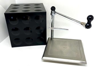 Danish design Cheese Slicer by Marcus Vagnby for PEJ, smart and practical Cheese slicer and storage in one, Danish design 2001