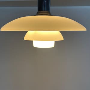 PH 3/2 pendant light, ORIGINAL vintage production, medium sized MINT condition ceiling lamp, Poul Henningsen design, vintage Danish design