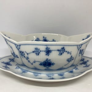 Royal Copenhagen fluted sauce &quot;boat&quot; / server, Danish produced hand painted vintage design