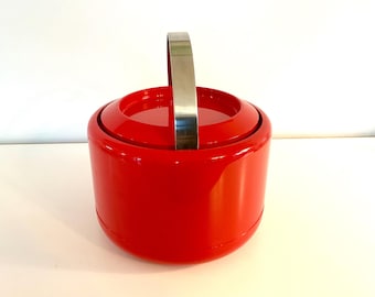 Stelton Ice bucket , RED plastic and Chrome Stelton insulated bucket / wine cooler, designed by Erik Magnussen, vintage Danish