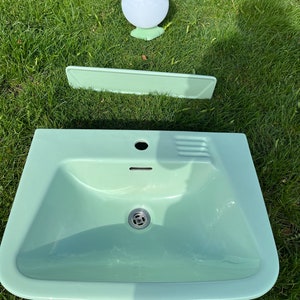 IFÖ sconce, sink and shelf set, light Green set of wall lamp number 6030, plus matching sink and shelf, Sigvard Bernadotte Swedish design