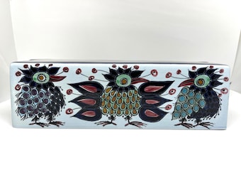 Dispensador de toallas de papel Royal Copenhagen Tenera, color menta, con el motivo "Crazy Birds" pintado a mano, diseñado por Beth Breyen, diseño danés de mediados de siglo.