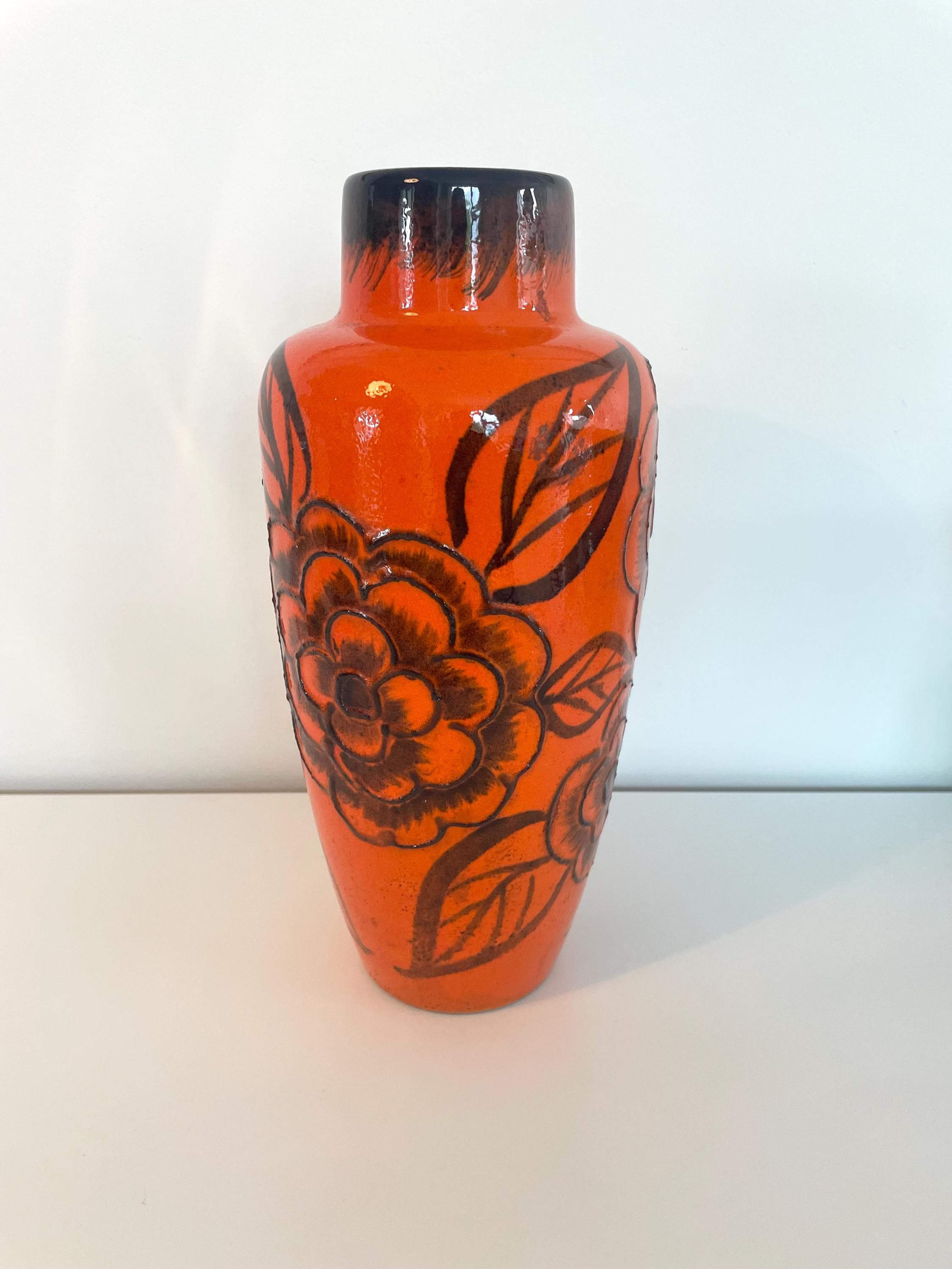 オレンジ陶器の花瓶 西ドイツの陶器の花瓶、非常に珍しいヴィンテージのオレンジと黒の釉薬 大きめ 花瓶・フラワースタンド