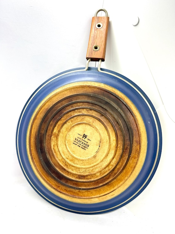 Figgjo Tor Viking Vulcanus Large Stoneware Skillet, Swedish Figgjo Tor Viking Vulcanus Large Stoneware Skillet, Swedish