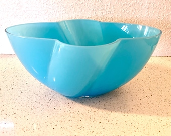 Cuenco de vidrio Holmegaard, raro expositor/frutero X Large Gardenia Turquesa para Royal Copenhagen, diseñado por Anja Kjær en 1990