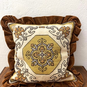Danish cross stitch pillowcase, unique vintage hand embroidered pillowcase including pillow, Danish handmade needlepoint