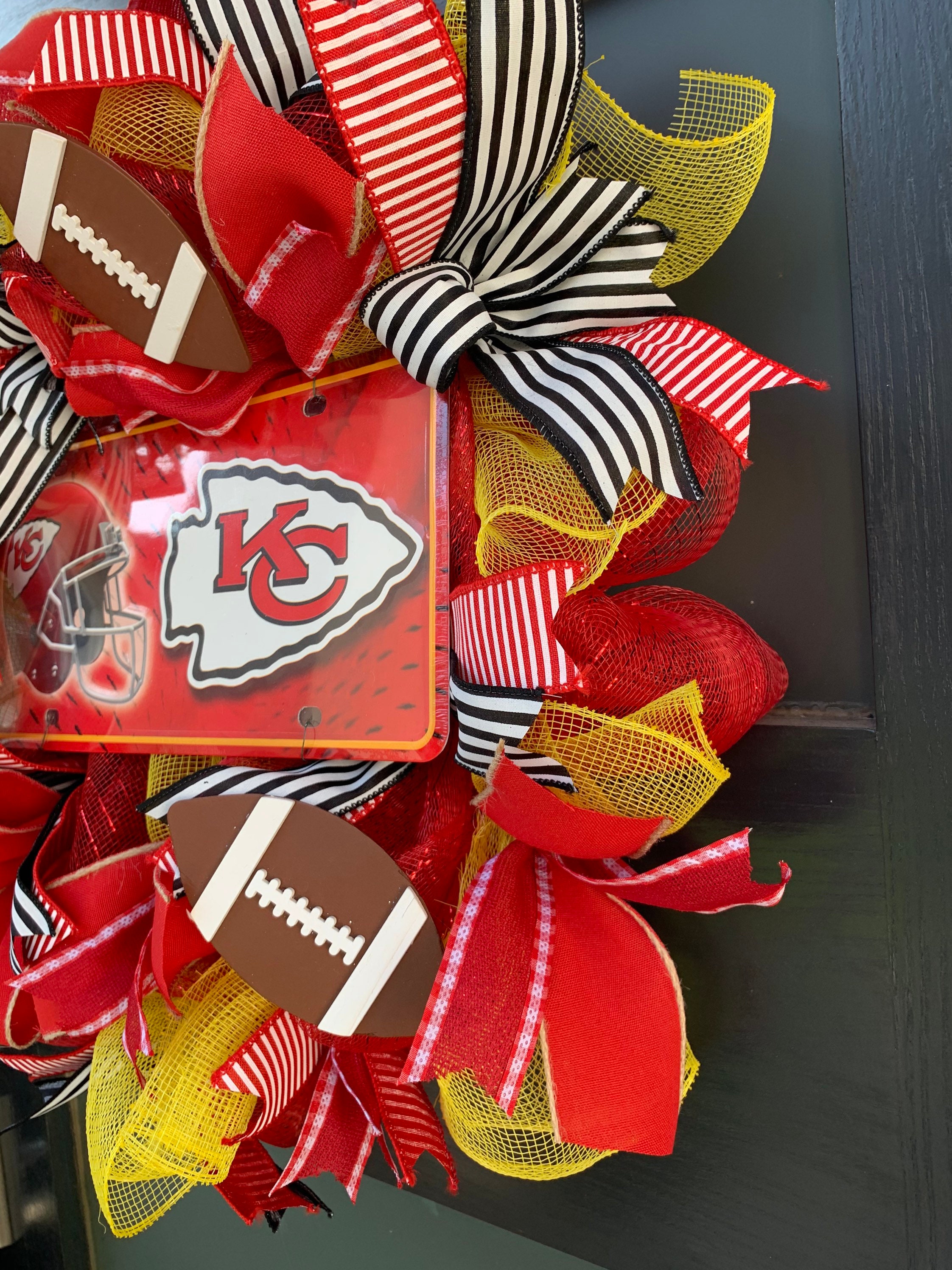 Football Blanket For Men – 50" X 60" Flannel Sports Fan Throw, Gift For Football Lovers