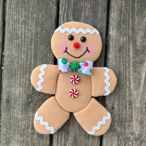 Gingerbread man wreath attachment, gingerbread decoration, Christmas wreath attachment, gingerbread decor. Made to order.