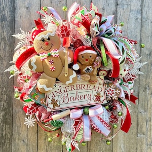 Gingerbread wreath. Turnaround time is 1 to 2 weeks. Elements other than Gingerbread might differ, but the color scheme will be the same.