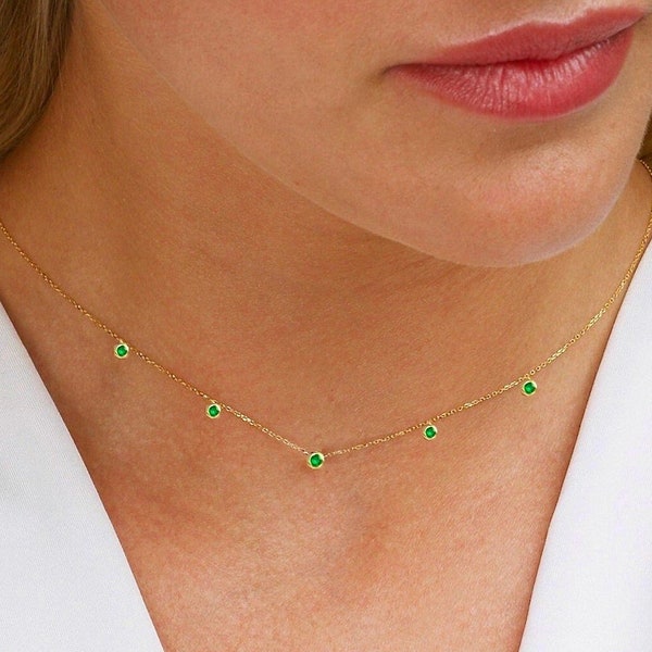 Gold Emerald Birthstone Choker Necklace, Emerald May Birthstone Choker, Tiny Hanging Birthstone Necklace, Emerald Birthstone Choker Gift