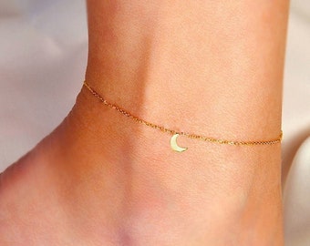 Dainty Moon Anklet, Tiny Moon Anklet, Gold Anklet, Gift Moon Anklet, Moon Anklet, Tiny Anklet, Gold Moon Anklet, Charm Anklet, Dainty Moon