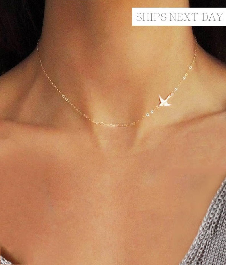 Small Bird Necklace, Tiny Bird Necklace, Dainty Bird Necklace, Petite Choker Necklace, Mother Gift, Wife Gift, Sister Gift, Friend Gift