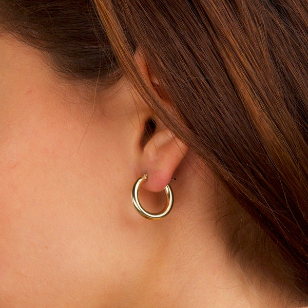 Conjunto de pendientes de aro dorados de diferentes tamaños - Aros pequeños, medianos y grandes de plata de ley