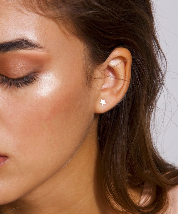 Tiny Star Studs Star Stud Earrings Tiny Earrings Dainty Star Earrings Gold Stud Earrings Studs Tiny Gold Earrings Tiny Silver Studs Etsy France