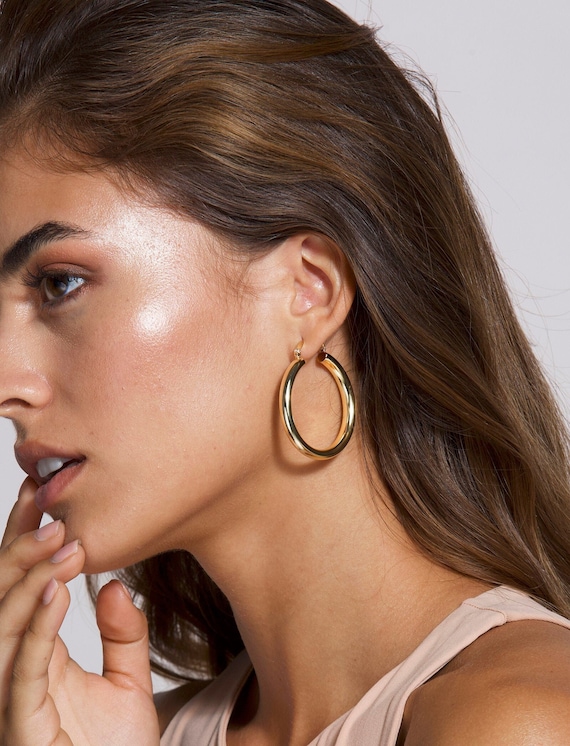 ENSKEFEN Pearl Big Circle Clip-On Earrings Gold Clip Earrings for Women  Geometric Chunky Earrings Exaggerated Non-Piercing Earrings - Yahoo Shopping