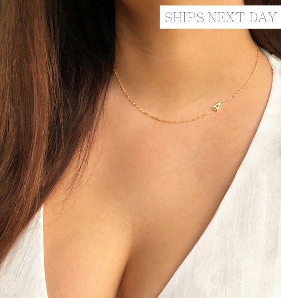 Fwlisesa Initial Necklaces for Women, Dainty Gold Letter Necklace 14k Gold  Plated Initial Pendant Necklace Simple Gold Necklaces for Women Trendy Cute