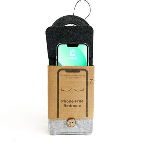 Il primo sacco a pelo al mondo per il tuo telefono, color carbone, regalo per l'igiene del sonno, cartello per la porta consapevole, camera da letto senza telefono, materiali riciclati