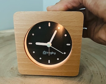 Wooden Quiet Analog Silent Alarm Clock, Natural wood, Minimalist Design, Snooze. No cable, Gentle alarm sound, gift for friends, Oneclock