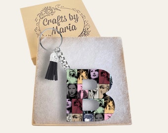 Taylor Swiftie Letter Keychain / Monogram Keychain / Taylor Gift / Swiftie Keychain / Gift for Her / Personalized Gift