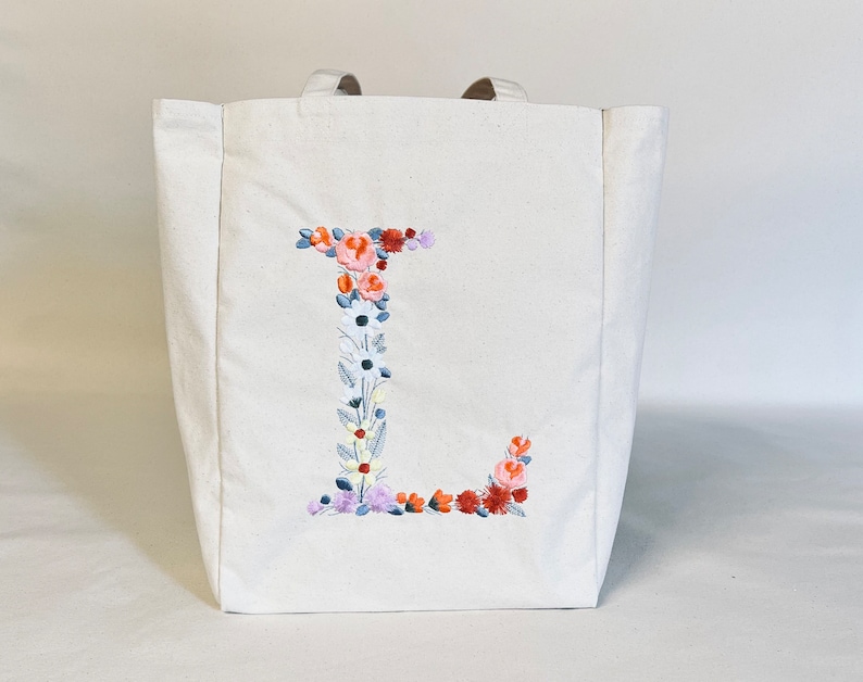 Personalized Embroidered Canvas Tote Bag,Monogram Floral,Natural Tote Bag, Cotton Canvas,Shopping Bag,Book Tote, Laptop Bag 