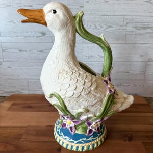 Vintage keramische kan met gans, handgeschilderd