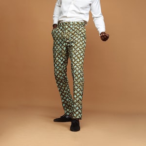 Ankara Herrenhosen: Slim Fit-Hose mit afrikanischem Print aus Poly-Baumwolle