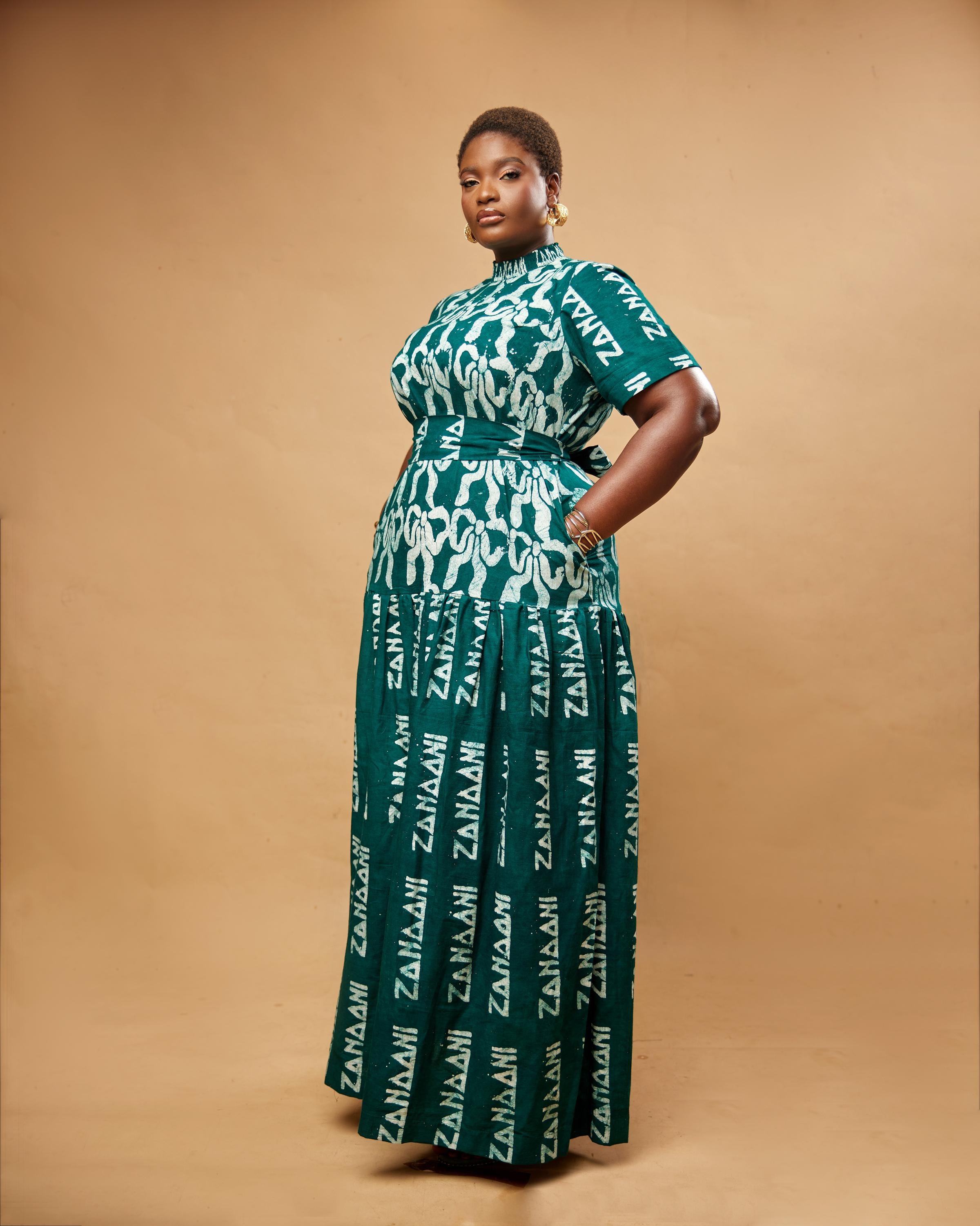 手染めアフリカンプリントのマキシドレス：グリーンコットンアンカラ