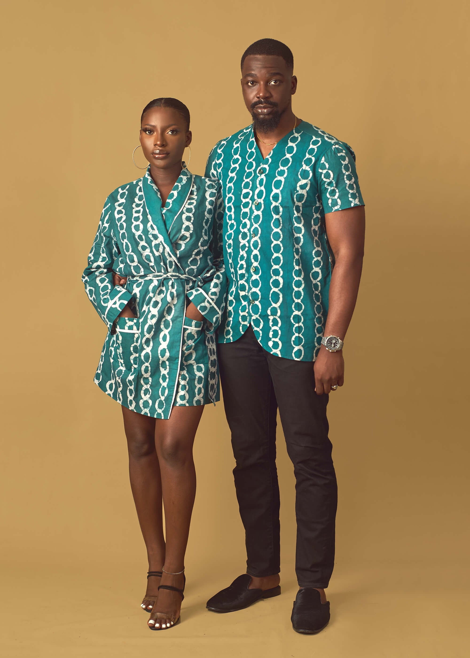 African Couple Outfits Men and Women Matching Clothing Wear Wedding Party  Wax Print Fashion Design Traditional 497 women4XL/US20 : : Fashion