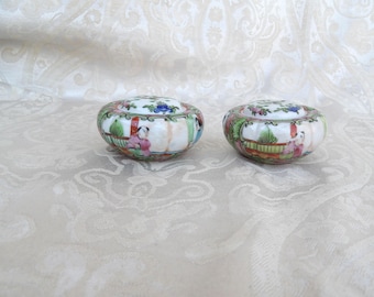 Antique Oriental Rose Medallion Pepper & Salt Shaker