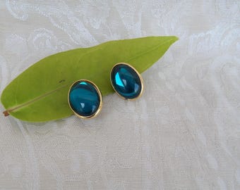 Vintage Trifari Blue Cabochon Earrings